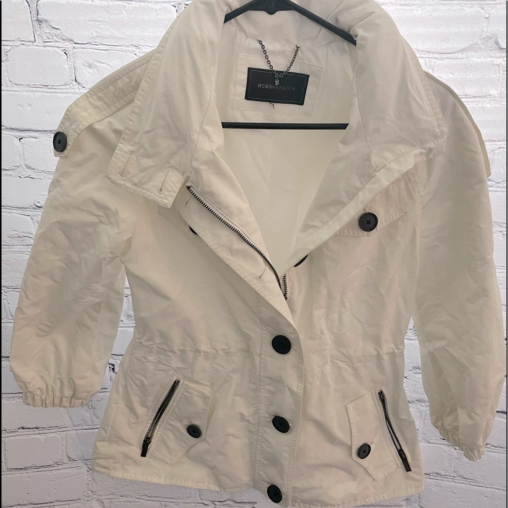 BCBG white jacket with zipper hood